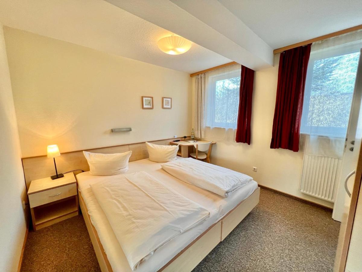 Gaestehaus Suedheide Hambühren Buitenkant foto