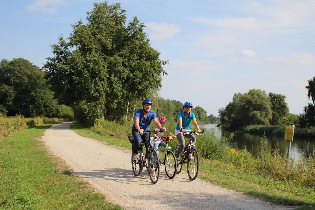 Gaestehaus Suedheide Hambühren Buitenkant foto